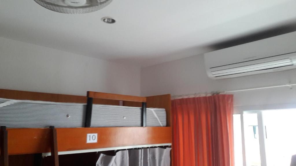 Номер (Кровать в общем номере для мужчин и женщин с 10 кроватями), Jomtien Hostel