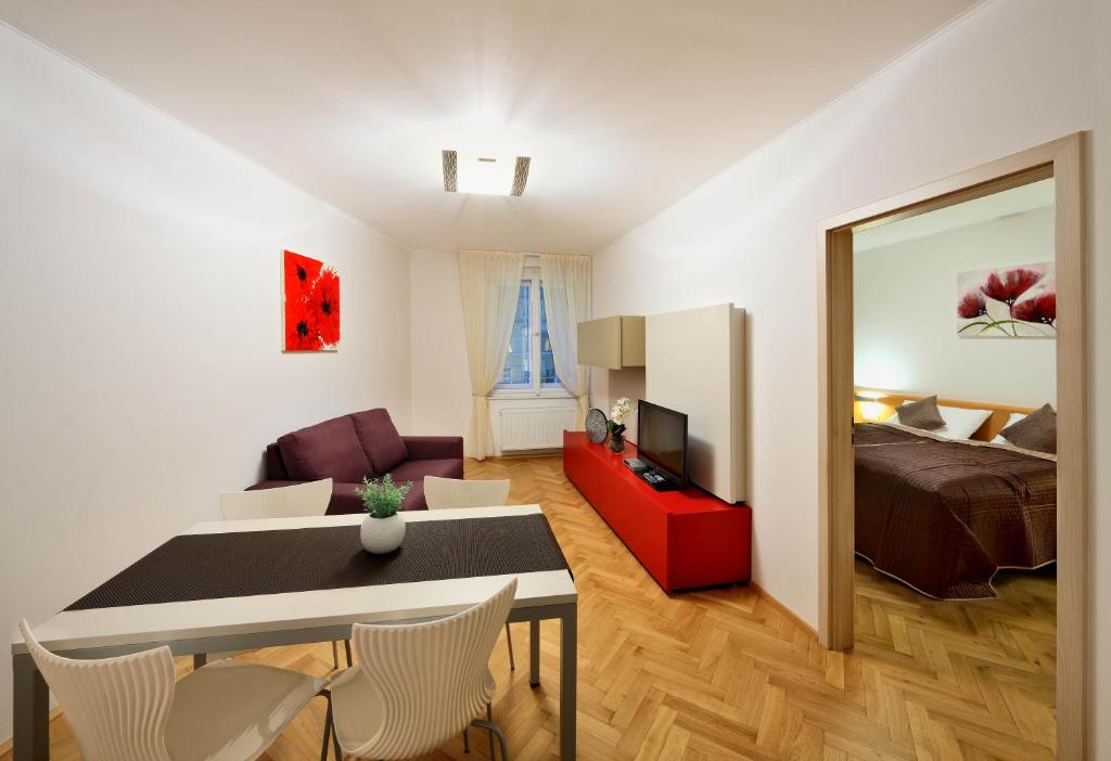 Апартаменты (Улучшенные апартаменты с 1 спальней (для 2 взрослых)) апартамента Salvator Superior, Прага