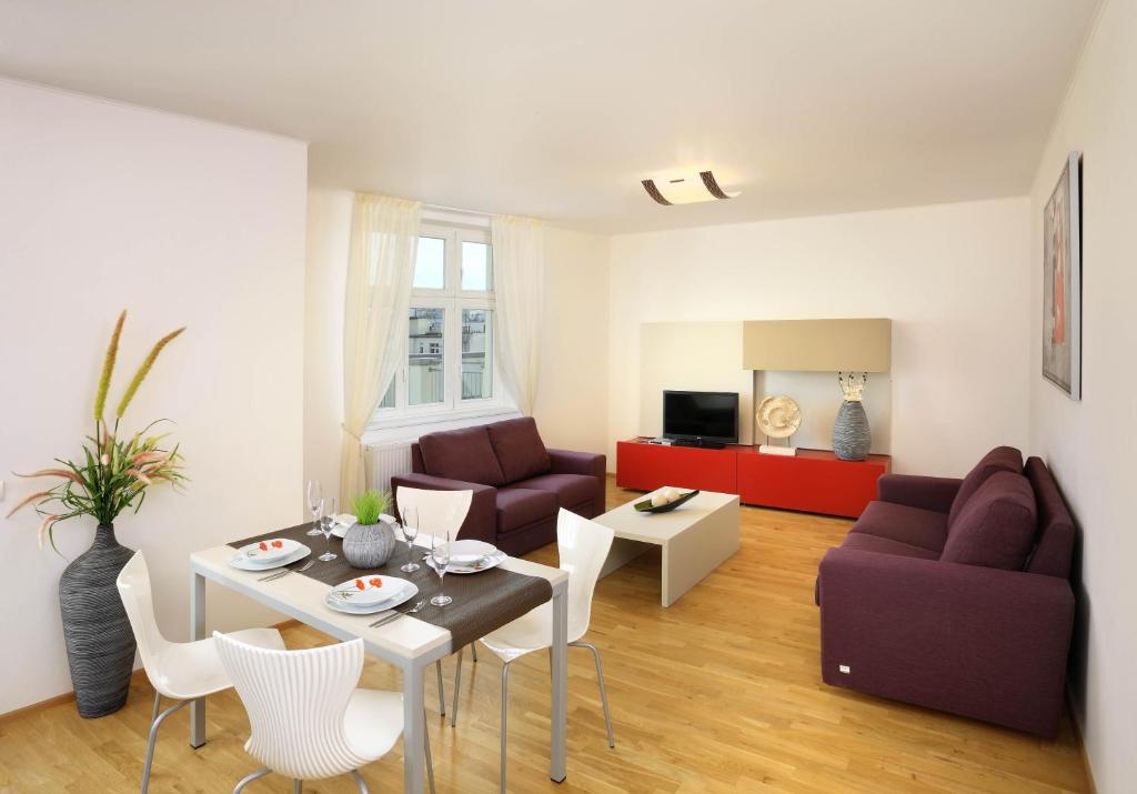 Апартаменты (Апартаменты Делюкс с 3 комнатами и террасой (для 4 взрослых)) апартамента Salvator Superior, Прага