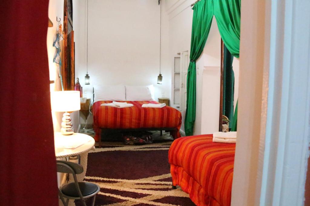 Двухместный (Двухместный номер с 1 кроватью или 2 отдельными кроватями и собственной ванной комнатой) отеля Dar Zerhoune, Мекнес