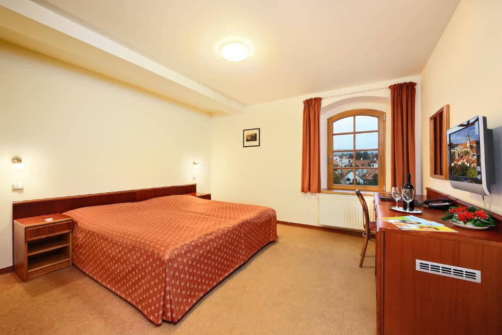 Двухместный (Стандартный двухместный номер с 1 кроватью или 2 отдельными кроватями) отеля Mlýn, Чески-Крумлов