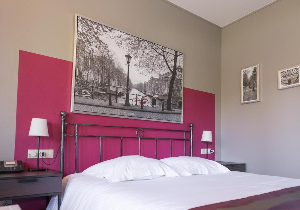 Двухместный (Двухместный номер с 1 кроватью и собственной ванной комнатой) отеля Auberge de la Lesse, Динан