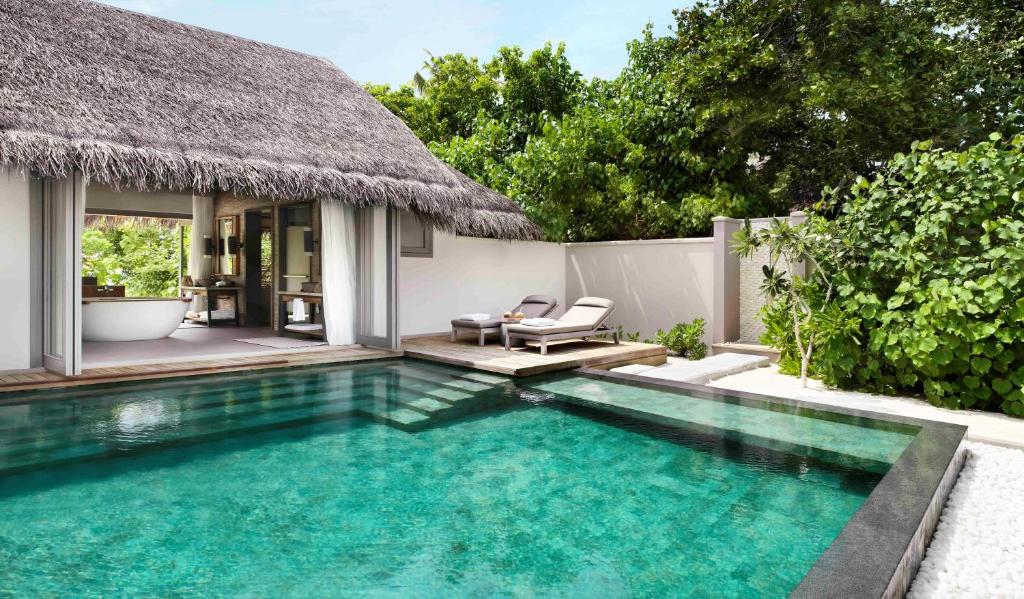 Сьюит (Резиденция Beach с 1 спальней и бассейном) курортного отеля Vakkaru Maldives, Ваккару