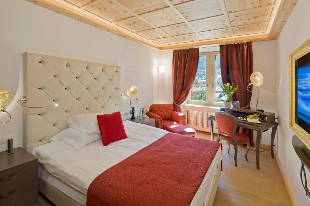 Одноместный (Небольшой одноместный номер) отеля Grand Hotel Zermatterhof, Церматт