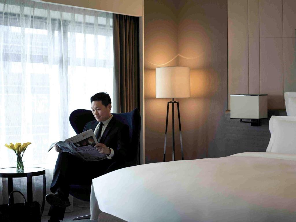 Двухместный (Улучшенный номер с кроватью размера «king-size») отеля Pullman Shanghai South, Шанхай