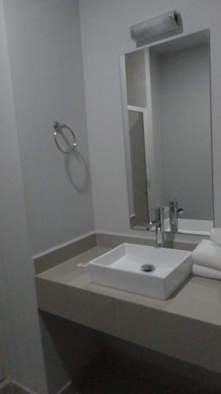 Двухместный (Двухместный номер эконом-класса с 2 отдельными кроватями) отеля Hotel Tampico Express, Сьюдад-Мадеро
