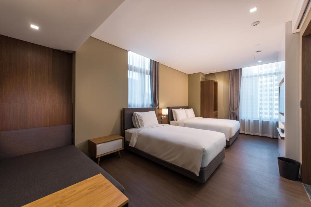 Семейный (Семейный номер Делюкс) отеля ENA Suite Hotel Namdaemun, Сеул