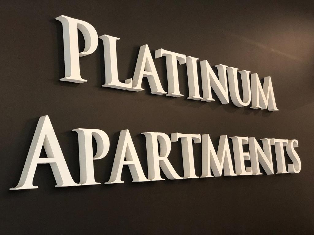 Студио (Стандартный номер-студио) апарт-отеля Platinum Palace Apartments, Познань