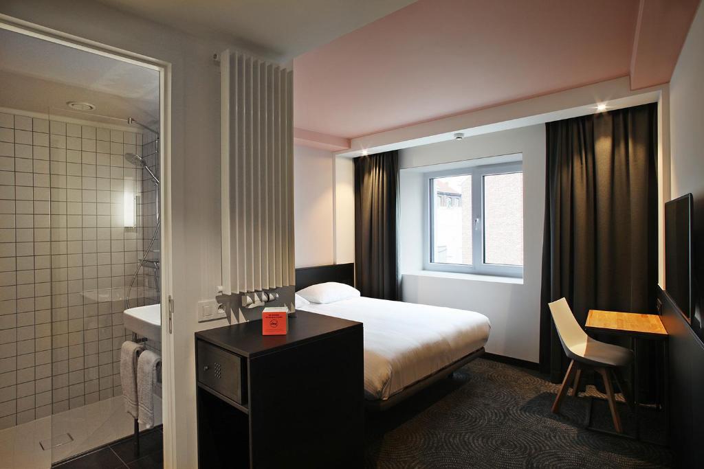 Двухместный (Двухместный номер Делюкс с 1 кроватью) отеля Van Belle Hotel, Брюссель