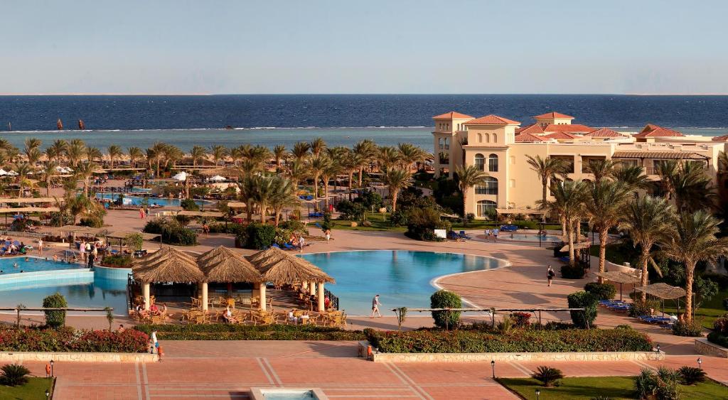 Двухместный (Семейный двухместный номер с 2 отдельными кроватями и частичным видом на море - Здание Jaz Mirabel Beach) курортного отеля Jaz Mirabel Resort, Шарм-эль-Шейх