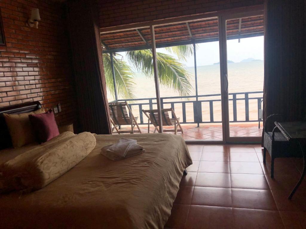 Номер (Бунгало с видом на море) курортного отеля Malis Coconut Resort, Кеп