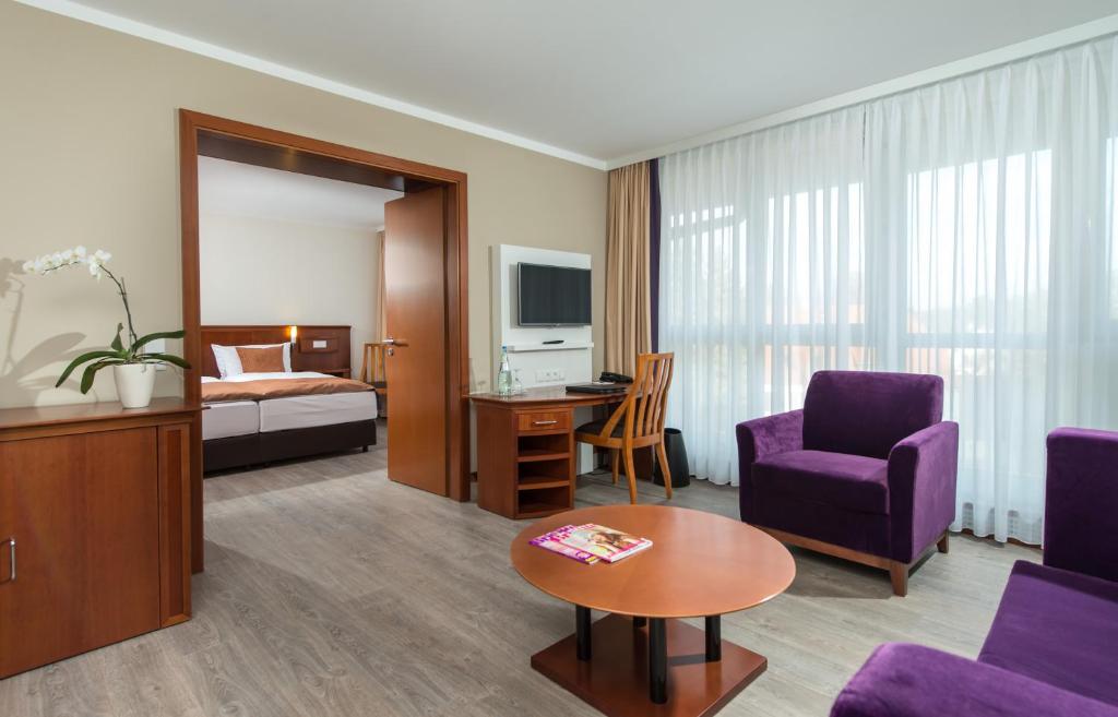 Сьюит (Люкс с 2 спальнями) отеля Radisson Blu Park Hotel & Conference Centre, Дрезден