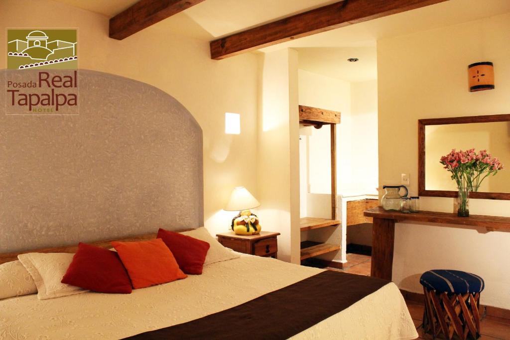 Двухместный (Улучшенный номер с кроватью размера «king-size») отеля Hotel Posada Real Tapalpa, Тапальпа