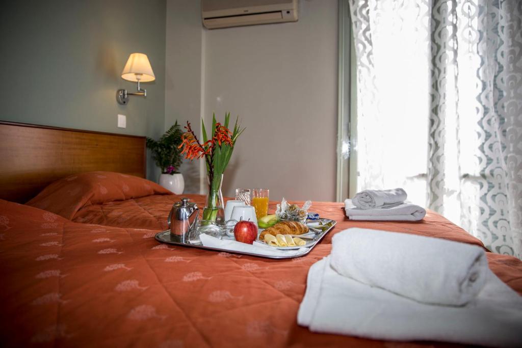 Двухместный (Двухместный номер с 2 отдельными кроватями) апарт-отеля Togias Hotel, Эгина