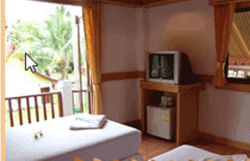Четырехместный (Стандартный двухместный номер с 2 отдельными кроватями (для 2 взрослых и 2 детей)) курортного отеля Koh Chang Thai Garden Hill Resort, Ко Чанг