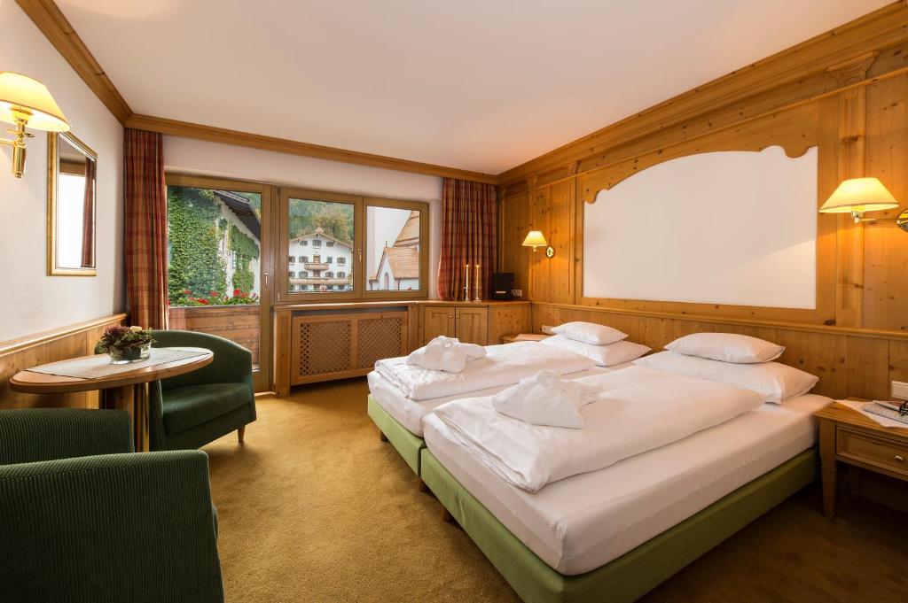Двухместный (Двухместный номер с 1 кроватью и балконом) отеля Hotel Zum Pinzger, Альпбах