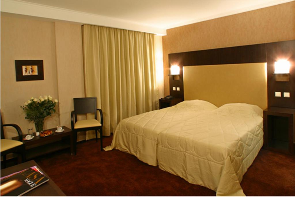 Двухместный (Двухместный номер с 1 кроватью или 2 отдельными кроватями) отеля Alassia Hotel, Афины