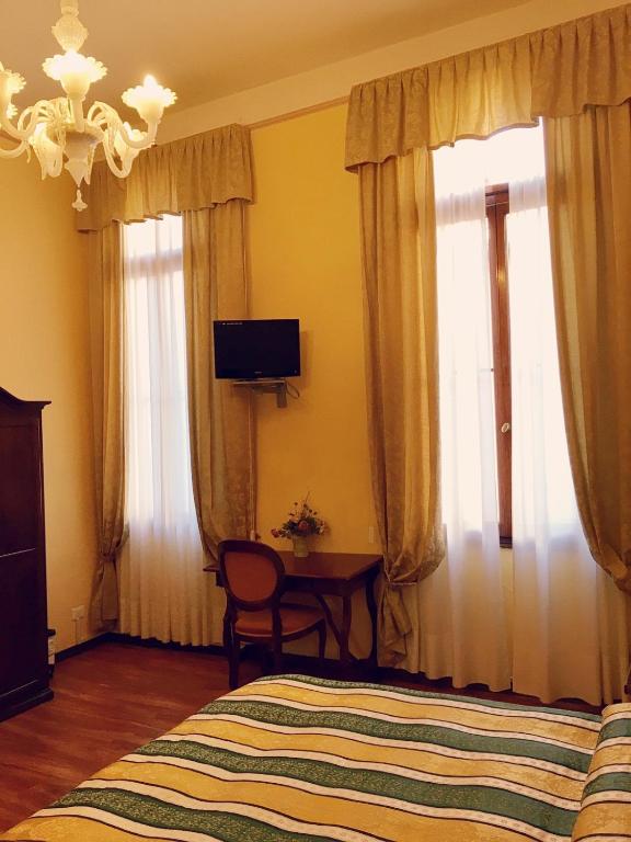 Двухместный (Двухместный номер с 1 кроватью) гостевого дома Al Palazzo Lion Morosini, Венеция