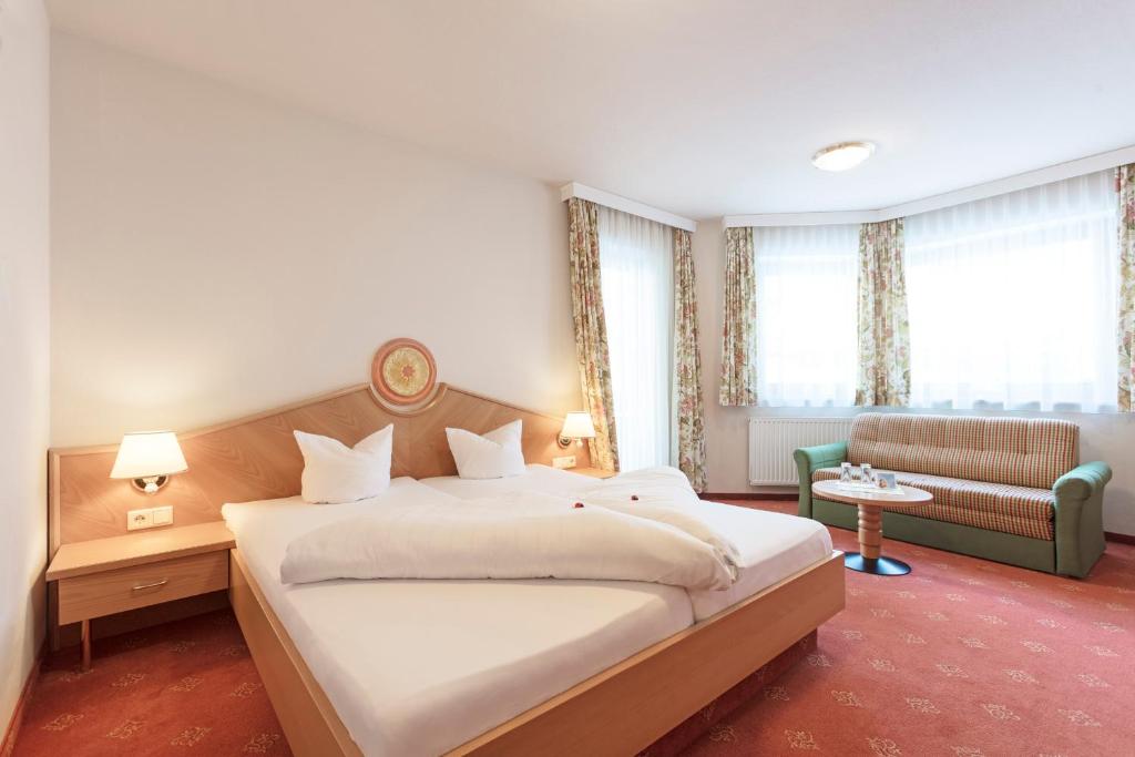 Двухместный (Улучшенный двухместный номер с 1 кроватью) отеля Hotel Garni Andreas Hofer, Санкт-Леонхард-им-Пицталь
