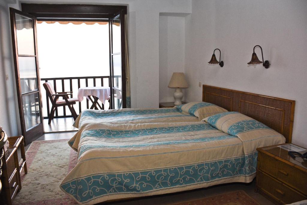 Двухместный (Двухместный номер с 2 отдельными кроватями и видом на море) отеля Maistrali Hotel, Афиссос