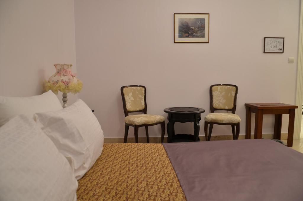 Двухместный (Стандартный двухместный номер с 1 кроватью) отеля Hotel Helvetia, Белград