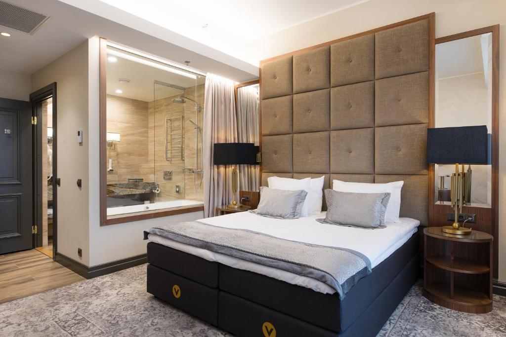 Двухместный (Двухместный номер Делюкс с 1 кроватью или 2 отдельными кроватями, доступ в спа-центр) отеля V Spa & Conference Hotel, Тарту