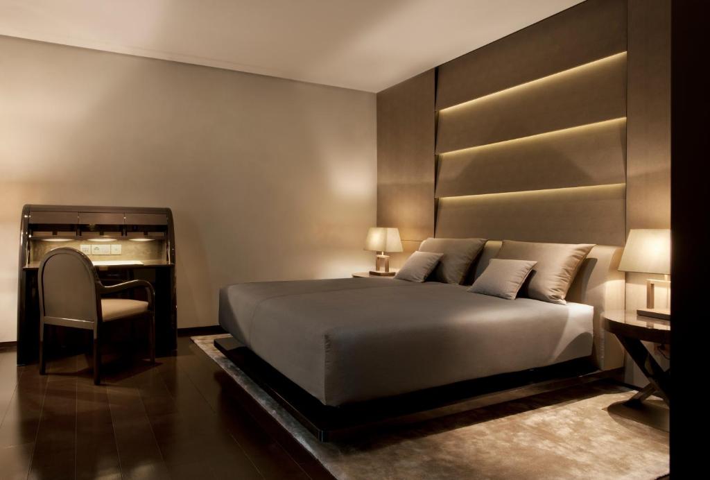 Двухместный (Двухместный номер Делюкс с 1 кроватью) отеля Armani Hotel Milano, Милан