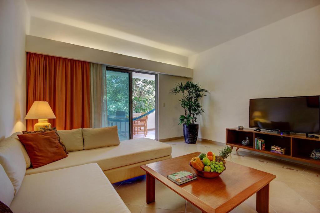 Апартаменты (Апартаменты Riviera с 2 спальнями), Riviera Maya Suites