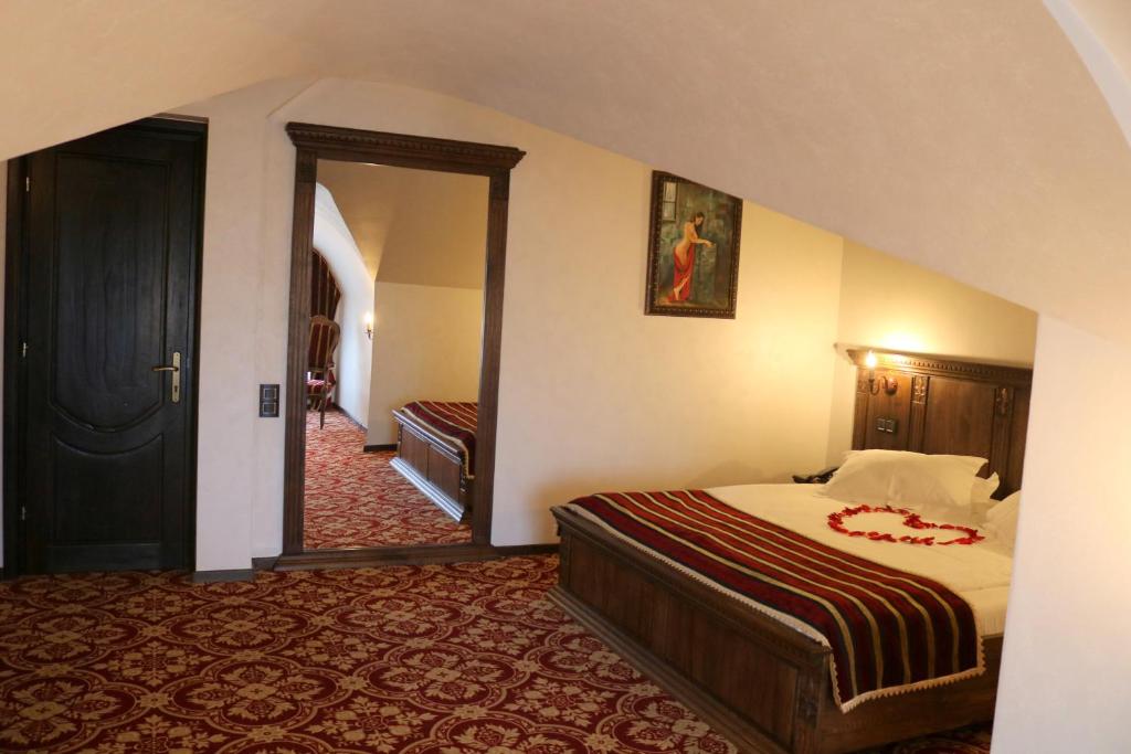 Апартаменты (Апартаменты с террасой) отеля Castel Transilvania, Бая-Маре