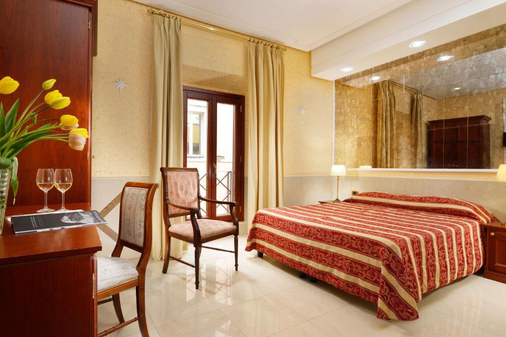Двухместный (Двухместный номер с 1 кроватью или 2 отдельными кроватями) отеля Comfort Hotel Bolivar, Рим