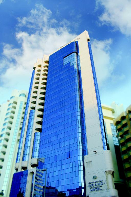 Отель Grand Continental Flamingo Hotel, Абу-Даби