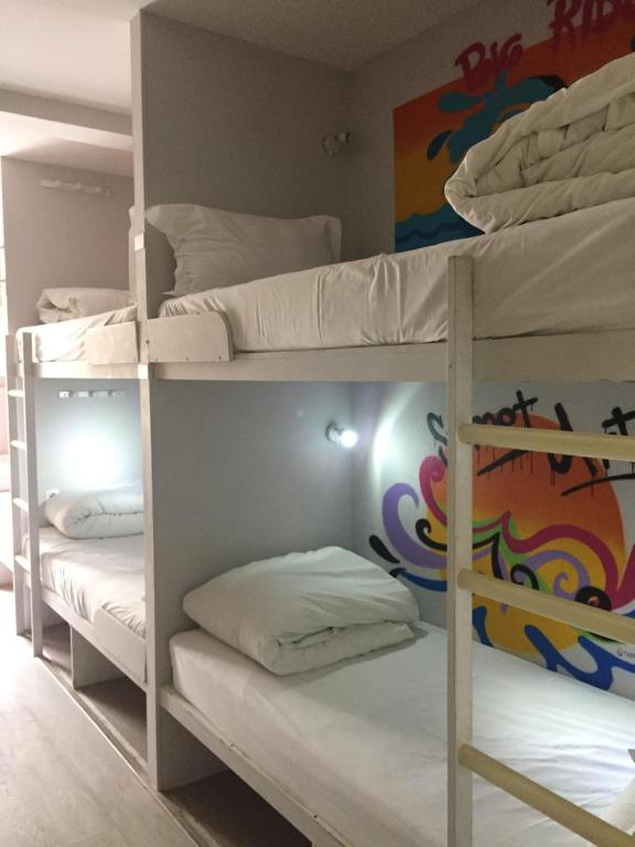 Номер (Кровать в общем 10-местном номере для женщин), Golden Tram 242 Lisbonne Hostel