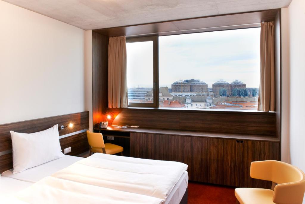 Двухместный (Двухместный номер «Комфорт» с 2 отдельными кроватями) отеля Simm's Hotel, Вена