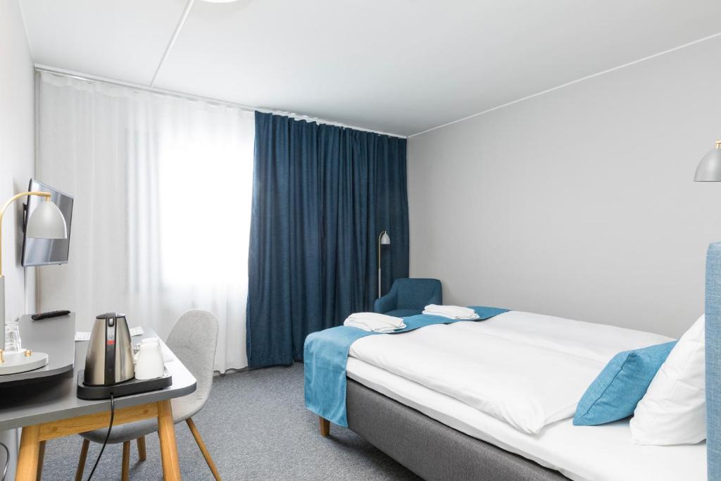 Двухместный (Улучшенный двухместный номер с 1 кроватью) отеля Karlskoga Hotell & Konferens, Эребру