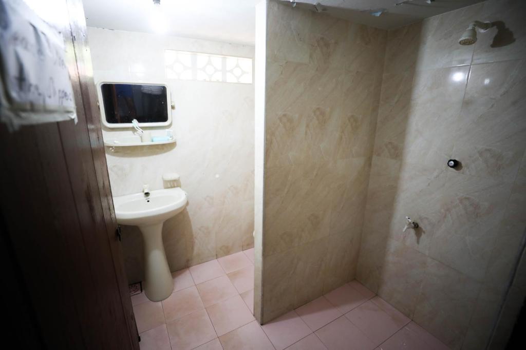 Двухместный (Двухместный номер с 1 кроватью и общей ванной комнатой) гостевого дома Sky Park View Jaffna, Джафна