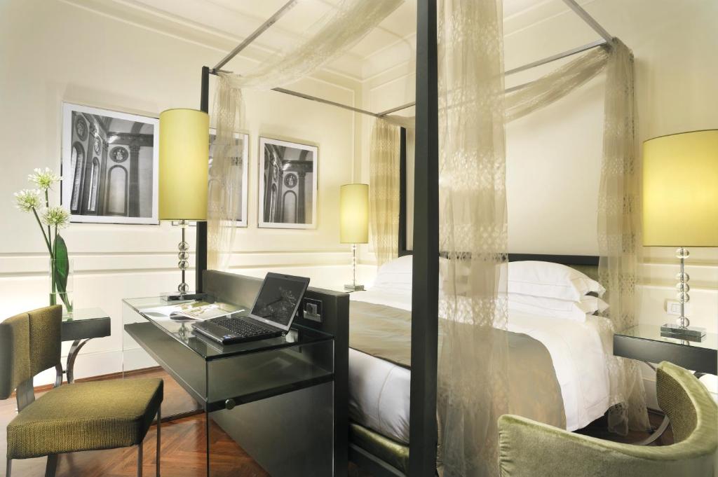 Двухместный (Улучшенный двухместный номер с 1 кроватью) отеля Hotel Brunelleschi, Флоренция
