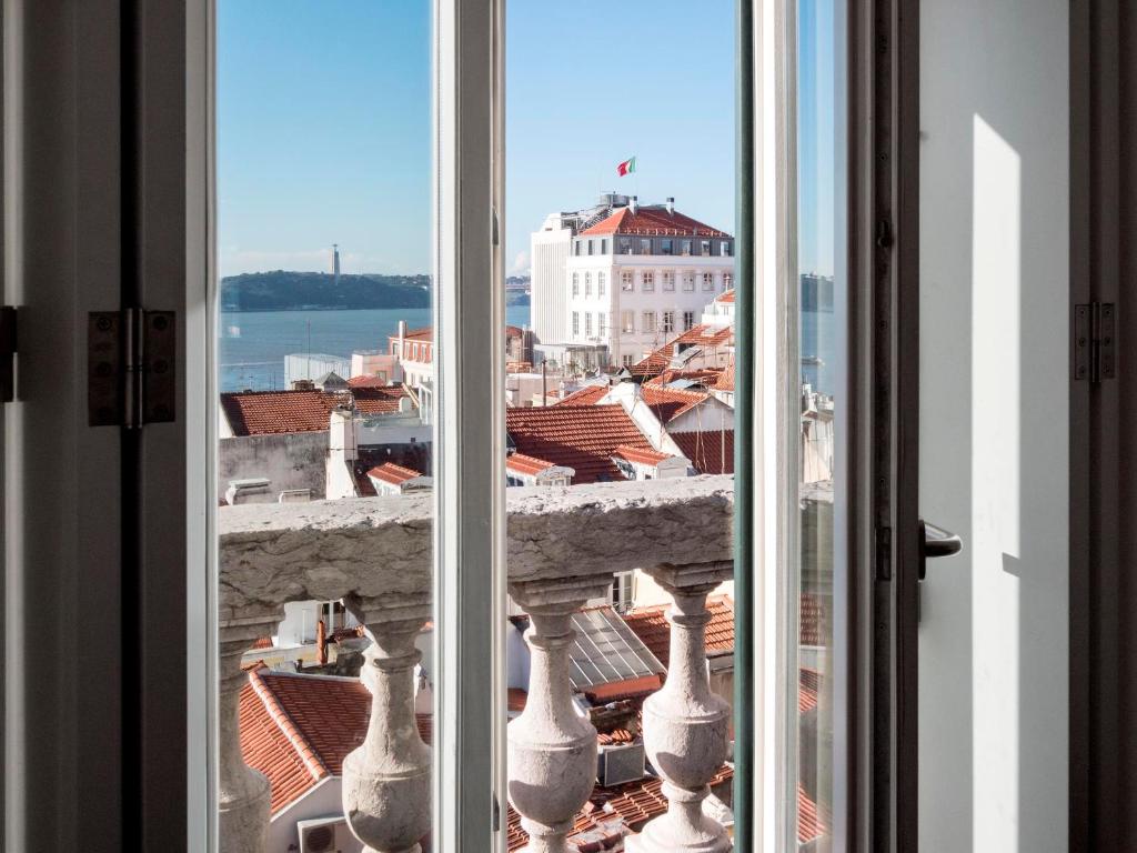 Апартаменты (Улучшенные апартаменты с 2 спальнями), Palácio Camões - Lisbon Serviced Apartments