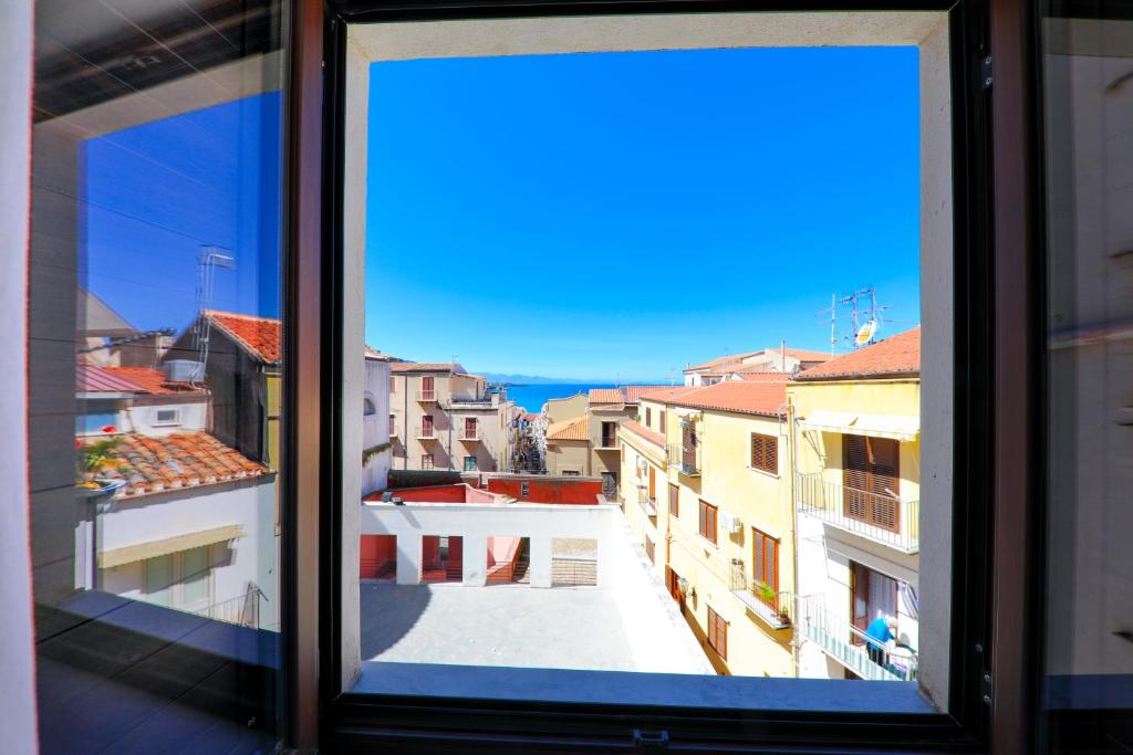 Трехместный (Трехместный номер с видом на море), Cefalu in Blu