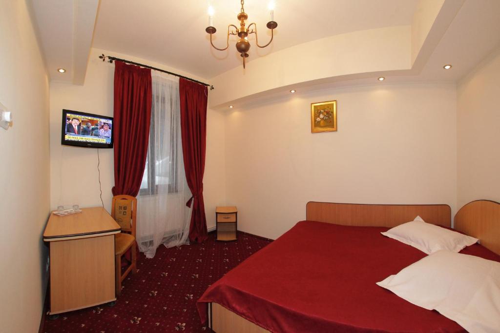 Двухместный (Улучшенный двухместный номер с 1 кроватью), Hotel Stavilar