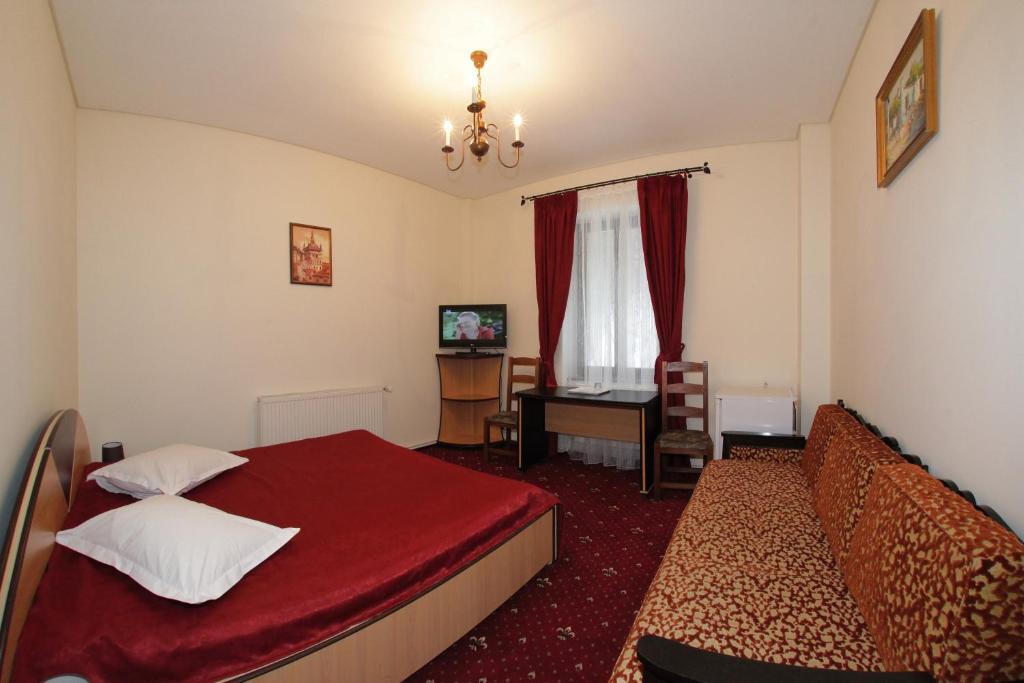 Двухместный (Улучшенный двухместный номер с 1 кроватью), Hotel Stavilar