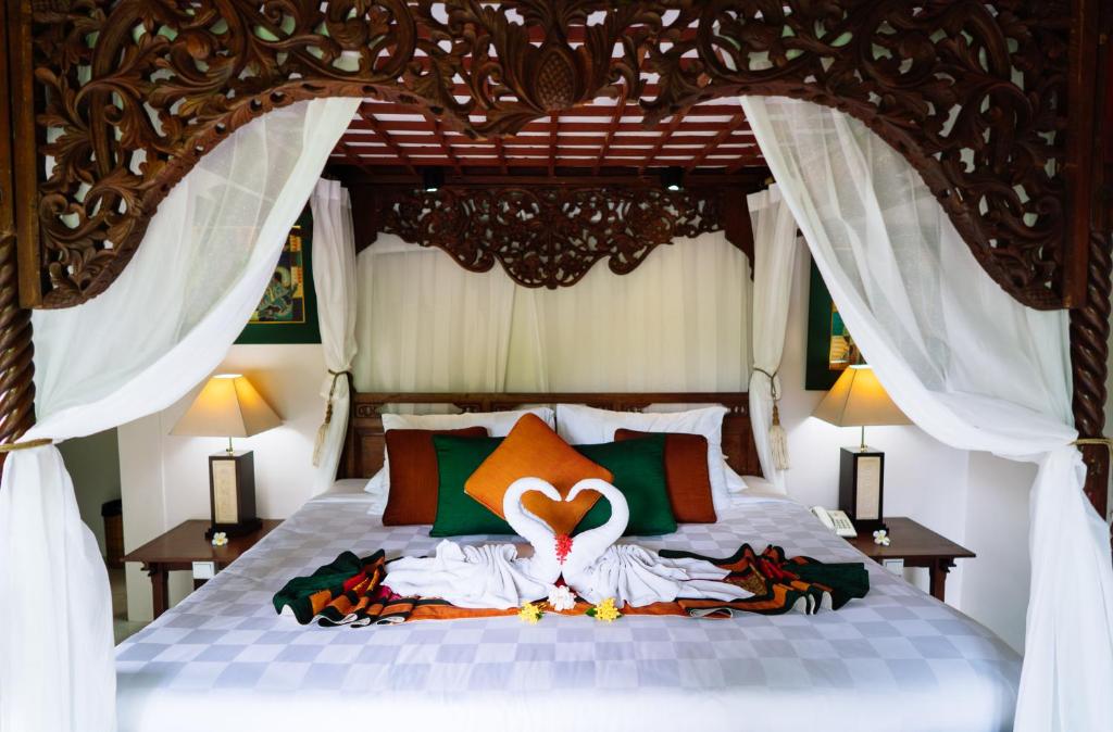 Двухместный (Улучшенный двухместный номер с 1 кроватью) отеля Alam Sari Hotel Keliki, Убуд