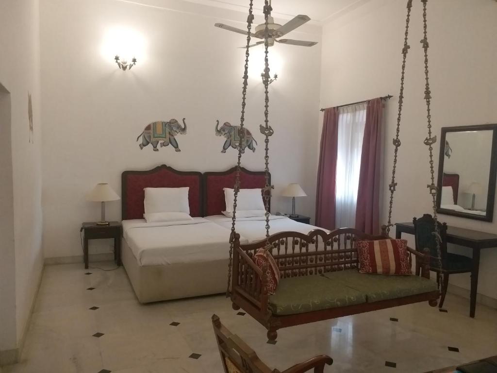 Сьюит (Роскошный люкс) отеля Jayamahal Palace Hotel, Бангалор