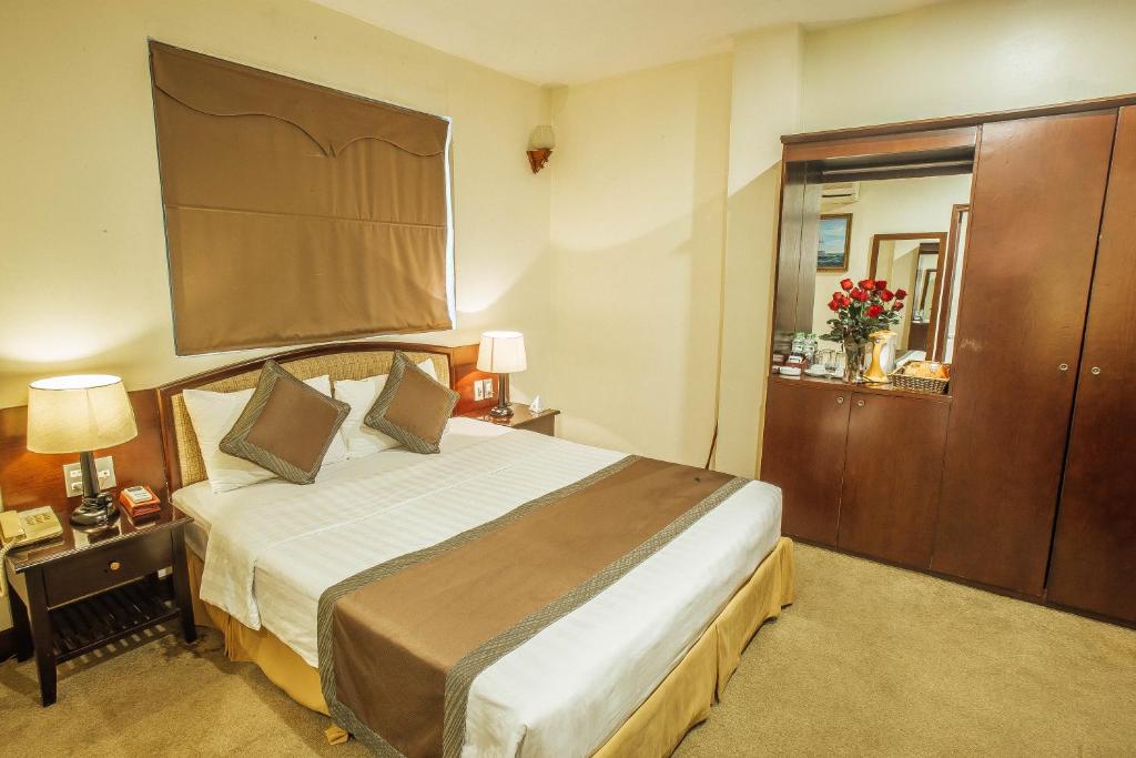 Двухместный (Номер Делюкс с кроватью размера «king-size») отеля Muong Thanh Vinh Hotel, Винь