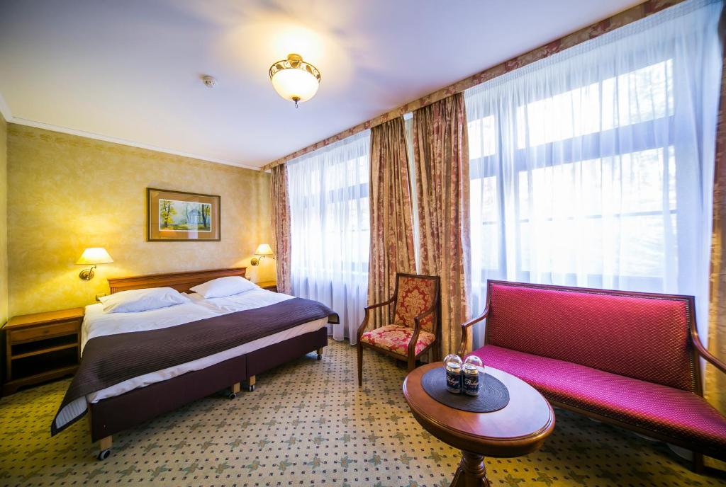Двухместный (Двухместный номер Делюкс с 1 кроватью или 2 отдельными кроватями) отеля Hotel Opera, Сопот
