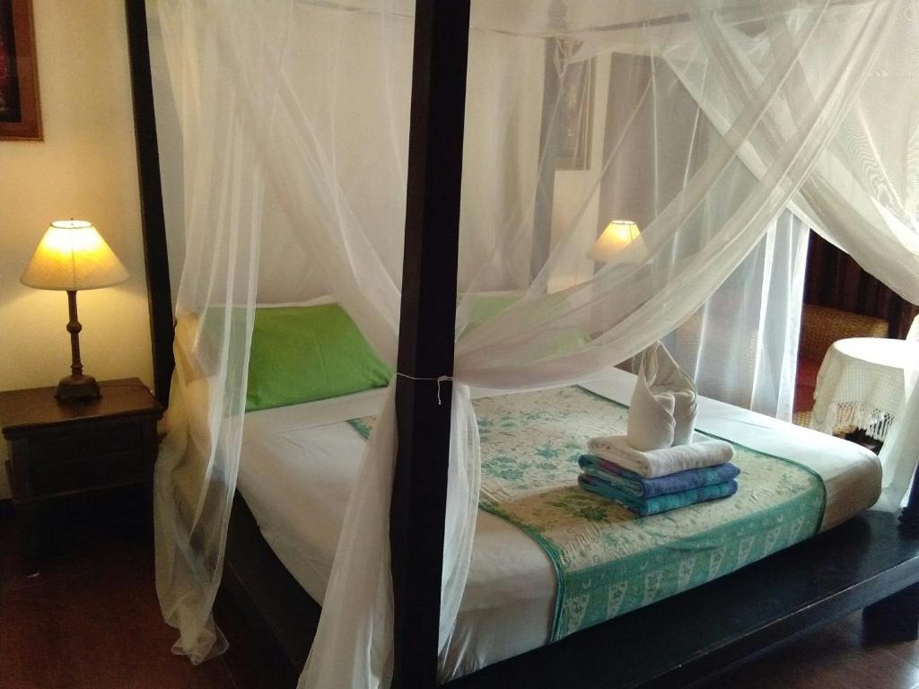 Двухместный (Улучшенный двухместный номер с 1 кроватью) курортного отеля Seapines Villa Liberg, Пхукет