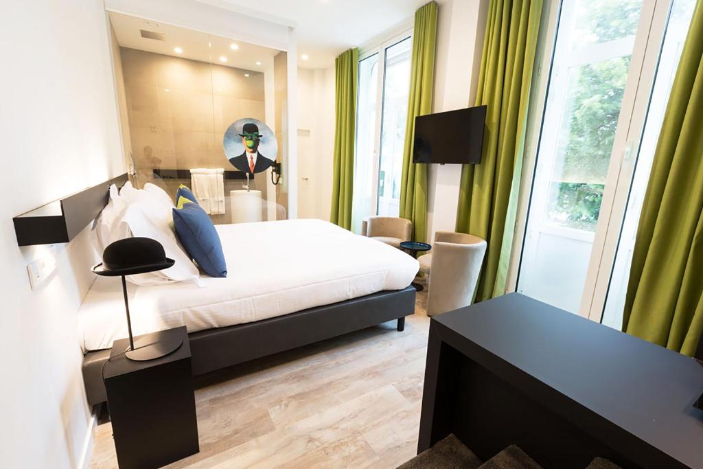 Двухместный (Улучшенный двухместный номер с 2 отдельными кроватями) отеля Hotel Portinari, Брюгге