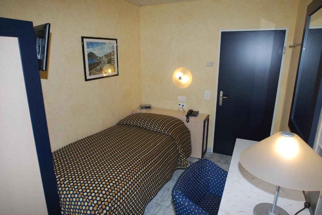 Одноместный (Стандартный одноместный номер) хостела Hotel&Hostel Montarina, Лугано