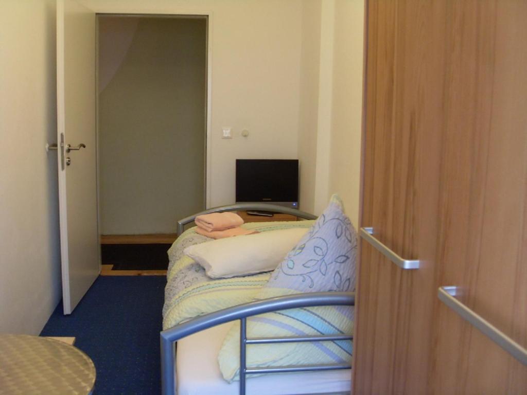 Одноместный (Одноместный номер с общей ванной комнатой), Apartments City Room Berlin