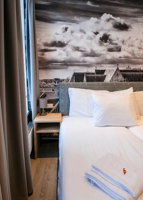 Двухместный (Стандартный двухместный номер с 2 отдельными кроватями) отеля City2Beach Hotel, Берген-оп-Зом