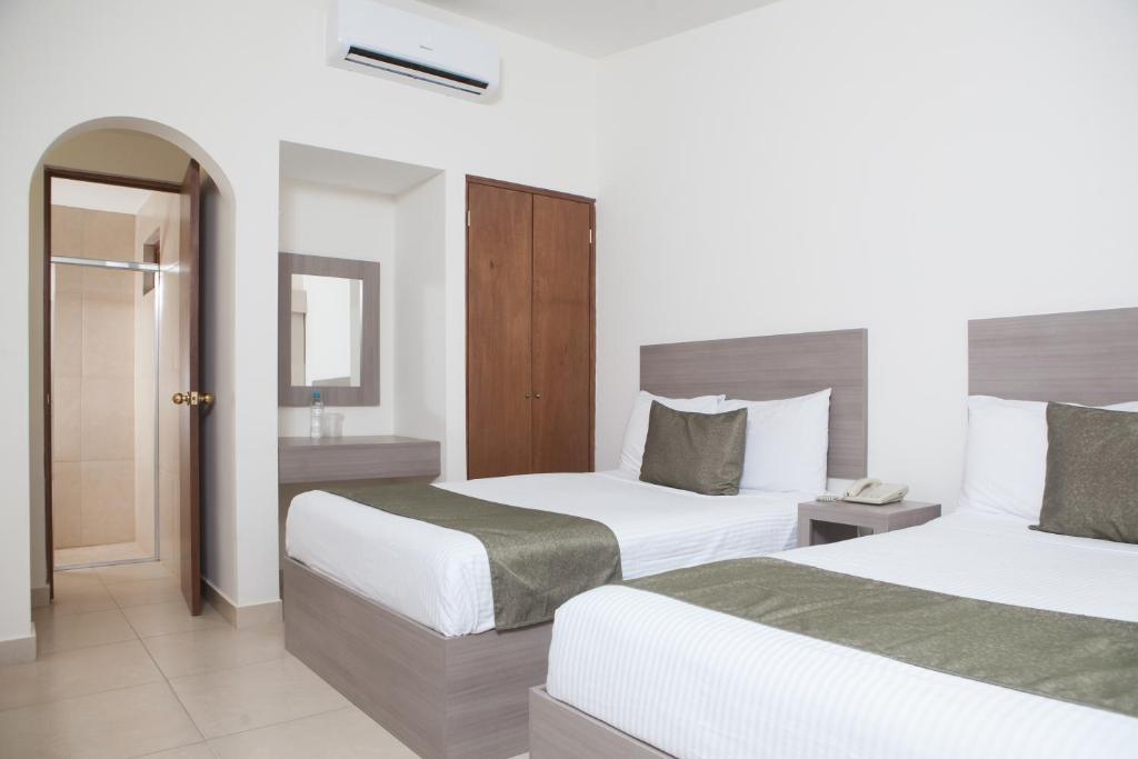 Двухместный (Стандартный двухместный номер с 1 кроватью) отеля Hotel La Riviera, Кульякан
